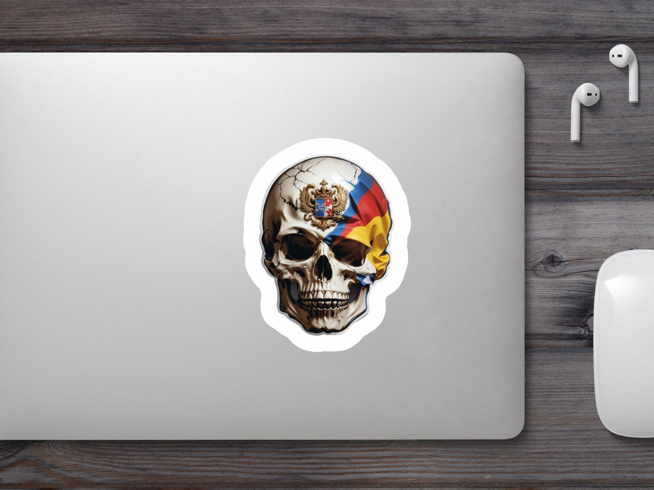 Set 3 bucati, Sticker decorativ, Craniu cu stema, Rezistent la apa, NO2159, 6 cm, Multicolor