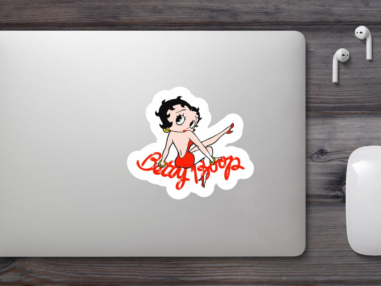 Set 4 bucati, Sticker decorativ, Betty Boop cu picioare lungi, Rezistent la apa, NO8523, 10 cm, Multicolor