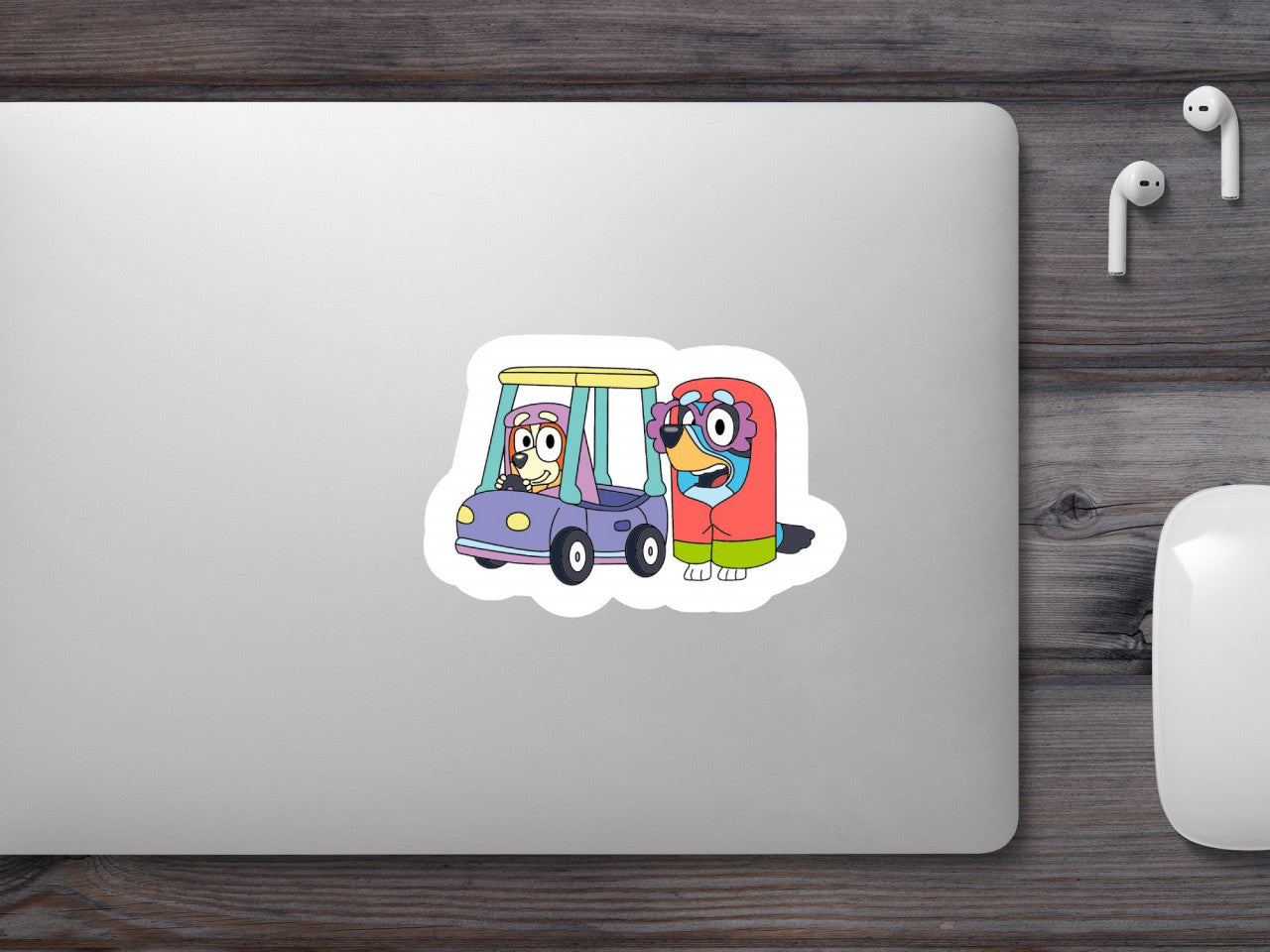 Set 4 bucati, Sticker decorativ, Bluey Grannies in masina, Rezistent la apa, NO8591, 10 cm, Multicolor