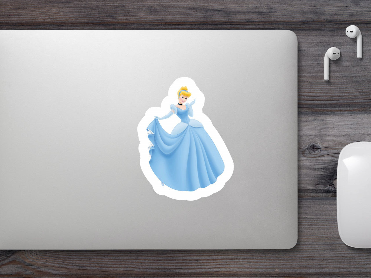 Set 4 bucati, Sticker decorativ, Cenusareasa imbracata frumos, Rezistent la apa, NO8785, 10 cm, Multicolor