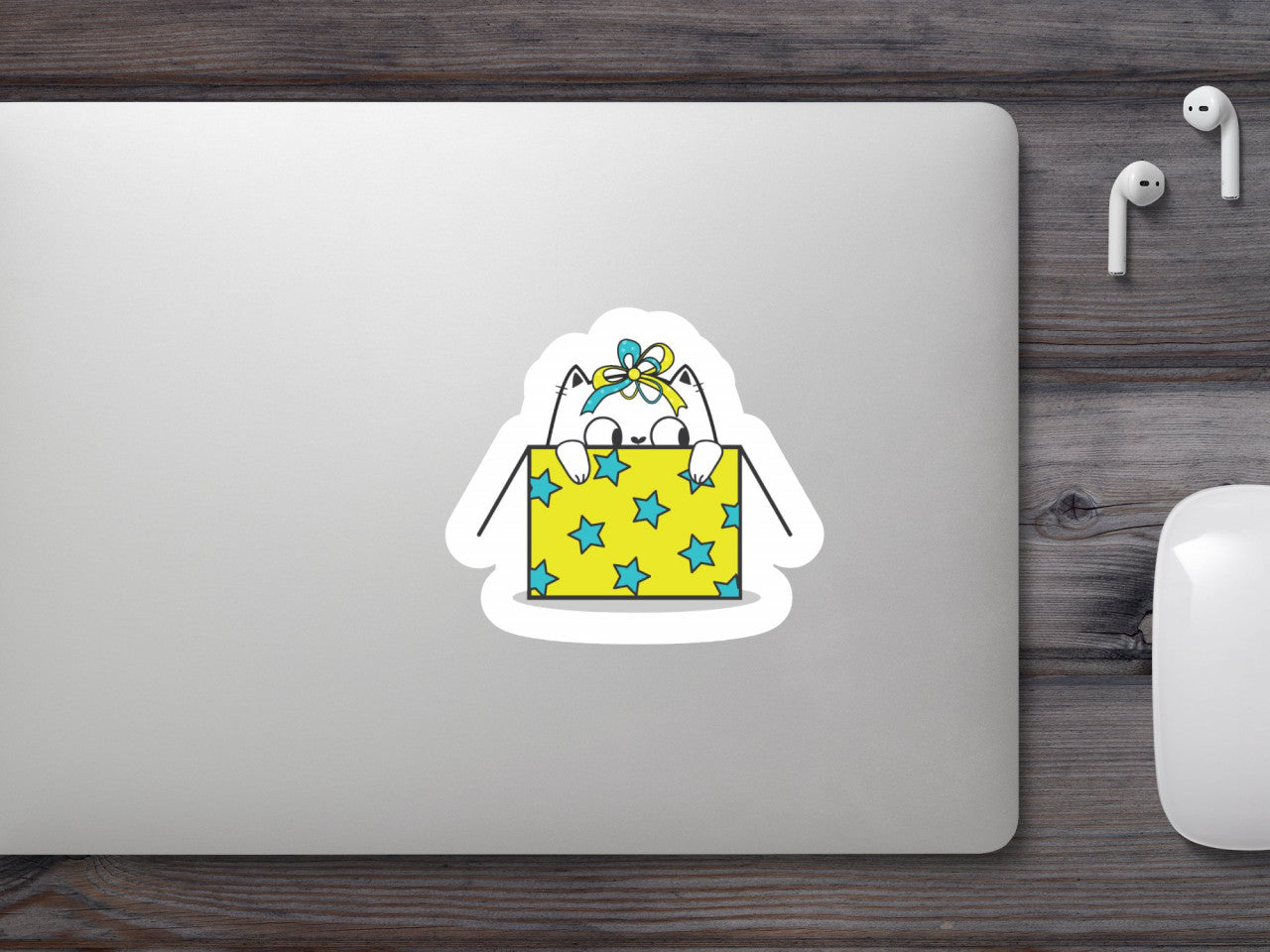 Set 4 bucati, Sticker decorativ, Cutie cu o pisica surpriza, Rezistent la apa, NO8940, 10 cm, Multicolor