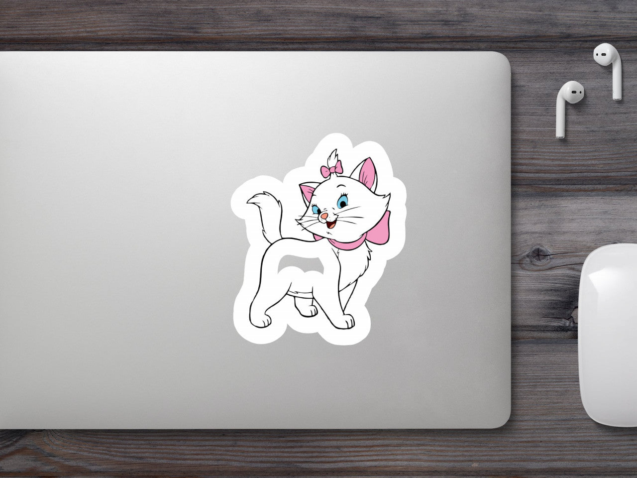 Set 4 bucati, Sticker decorativ, Disney The Aristocats Marie, Rezistent la apa, NO9041, 10 cm, Multicolor