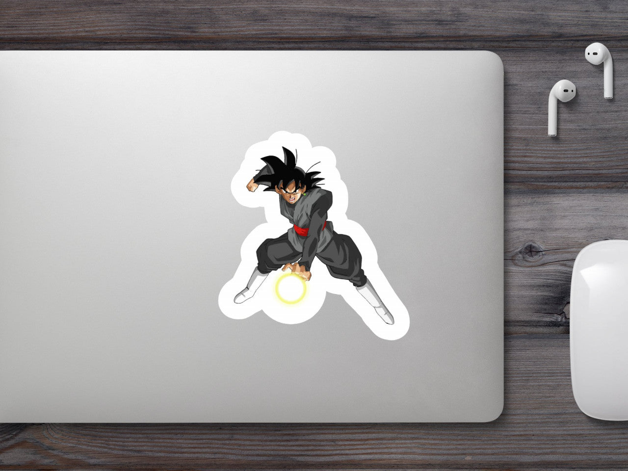 Set 4 bucati, Sticker decorativ, Dragon Ball Goku pozitia de lupta 4, Rezistent la apa, NO9122, 10 cm, Multicolor
