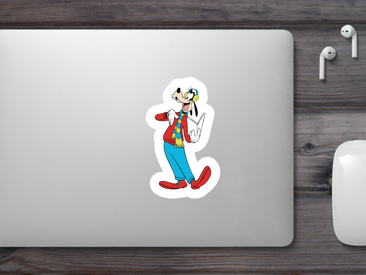 Set 4 bucati, Sticker decorativ, Goofy citeste, Rezistent la apa, NO9489, 10 cm, Multicolor