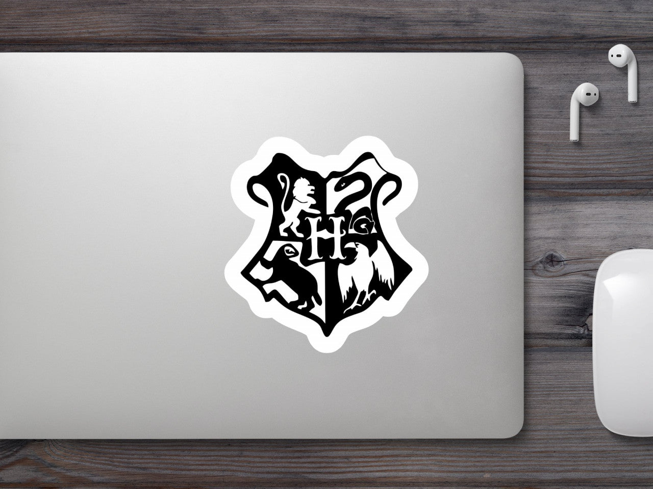 Set 4 bucati, Sticker decorativ, Harry Potter Scoala Hogwarts , Rezistent la apa, NO9586, 10 cm, Multicolor