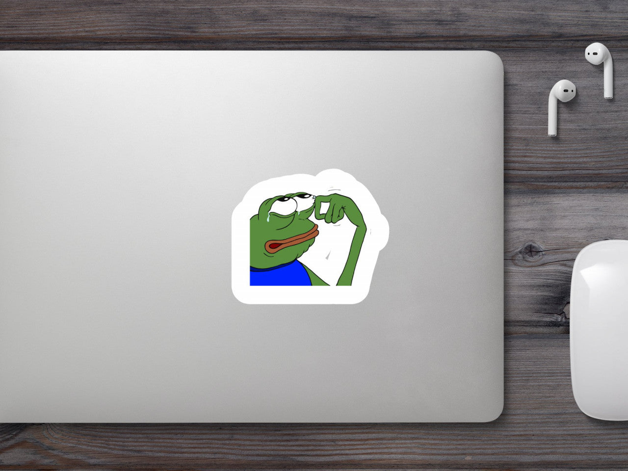 Set 4 bucati, Sticker decorativ, Pepe the Frog plangacios, Rezistent la apa, NO10147, 10 cm, Multicolor