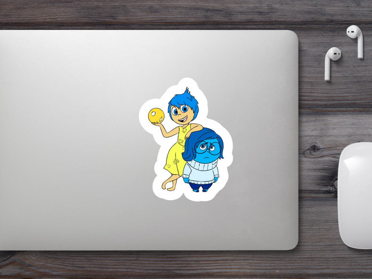 Set 5 bucati, Sticker decorativ, Disney Inside Out Joy and Sadness, Rezistent la apa, NO9029, 6 cm, Multicolor