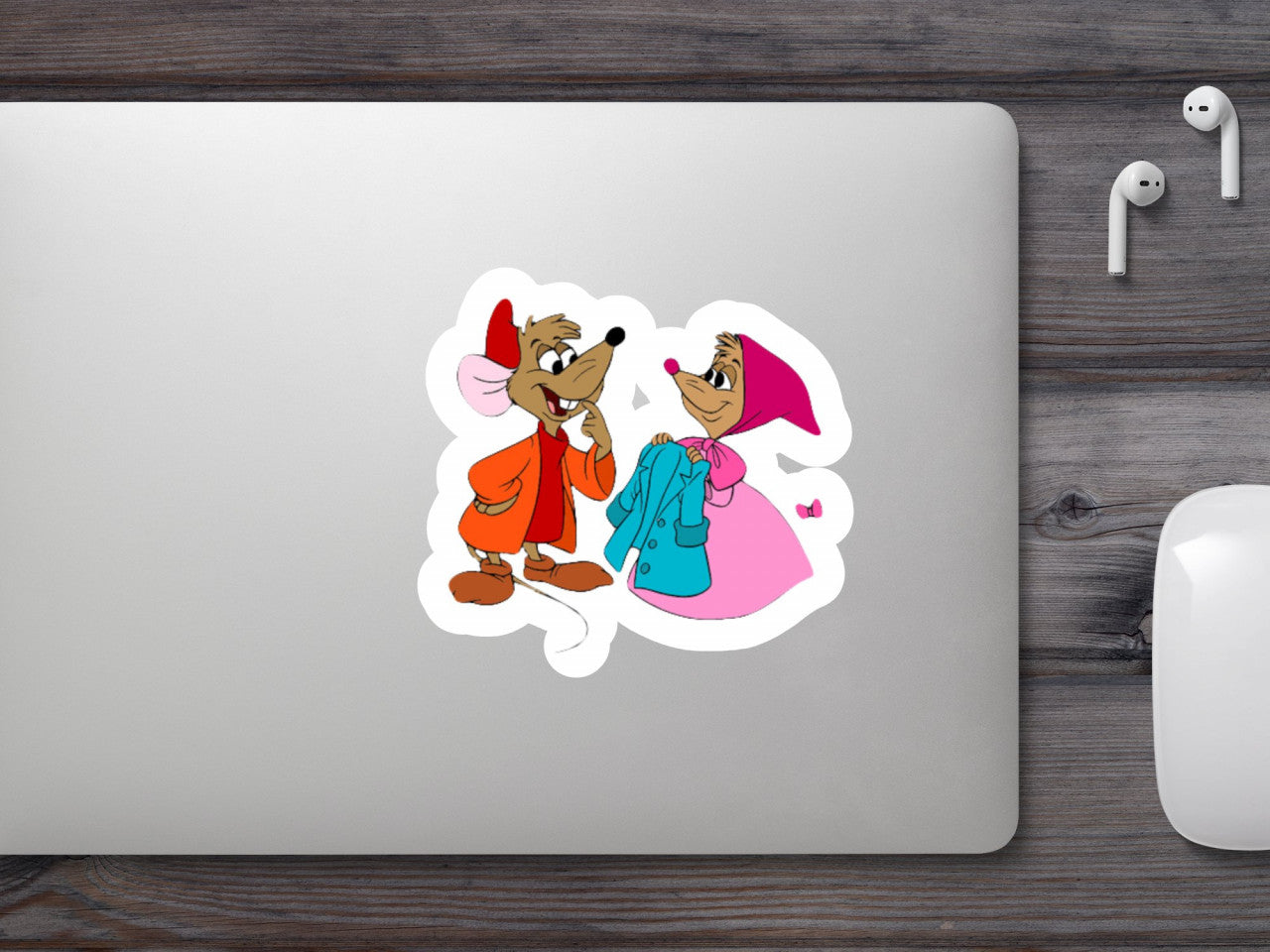 Set 5 bucati, Sticker decorativ, Jaq din Cenusareasa si iubita lui, Rezistent la apa, NO9793, 6 cm, Multicolor