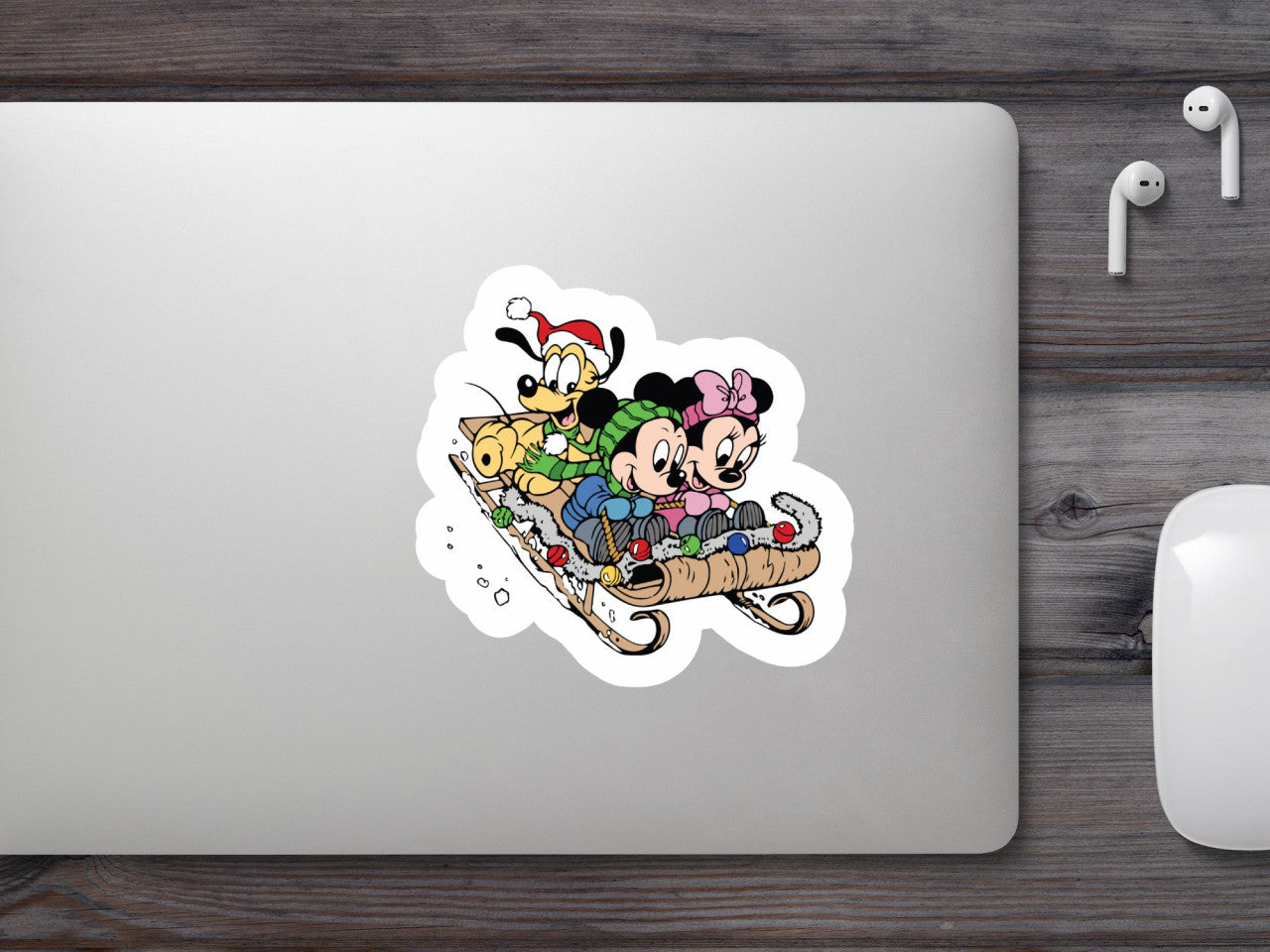 Set 5 bucati, Sticker decorativ, Mickey Mouse din Disney si prietenii lui, Rezistent la apa, NO8106, 6 cm, Multicolor