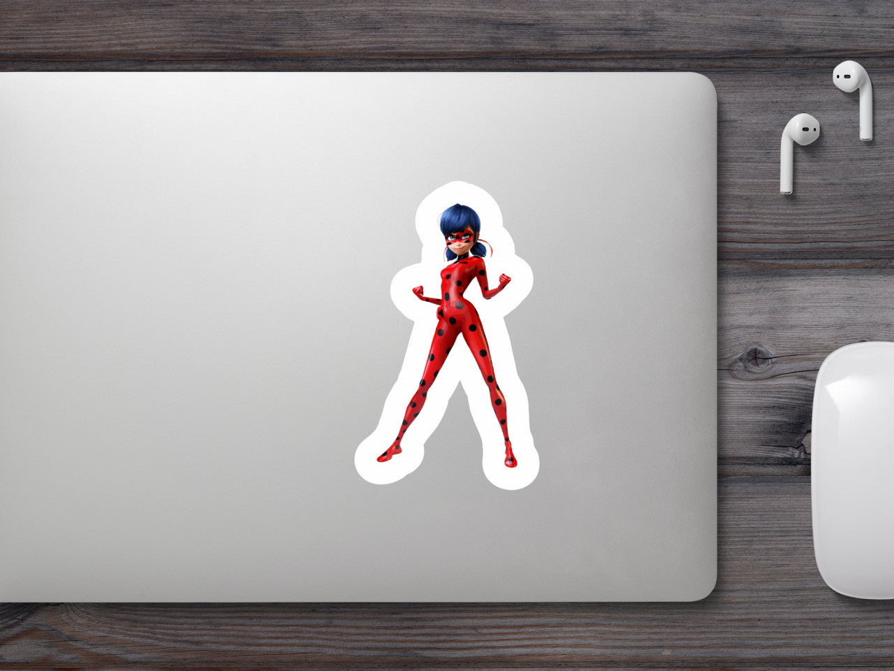 Set 5 bucati, Sticker decorativ, Miraculous Ladybug party, Rezistent la apa, NO8167, 6 cm, Multicolor