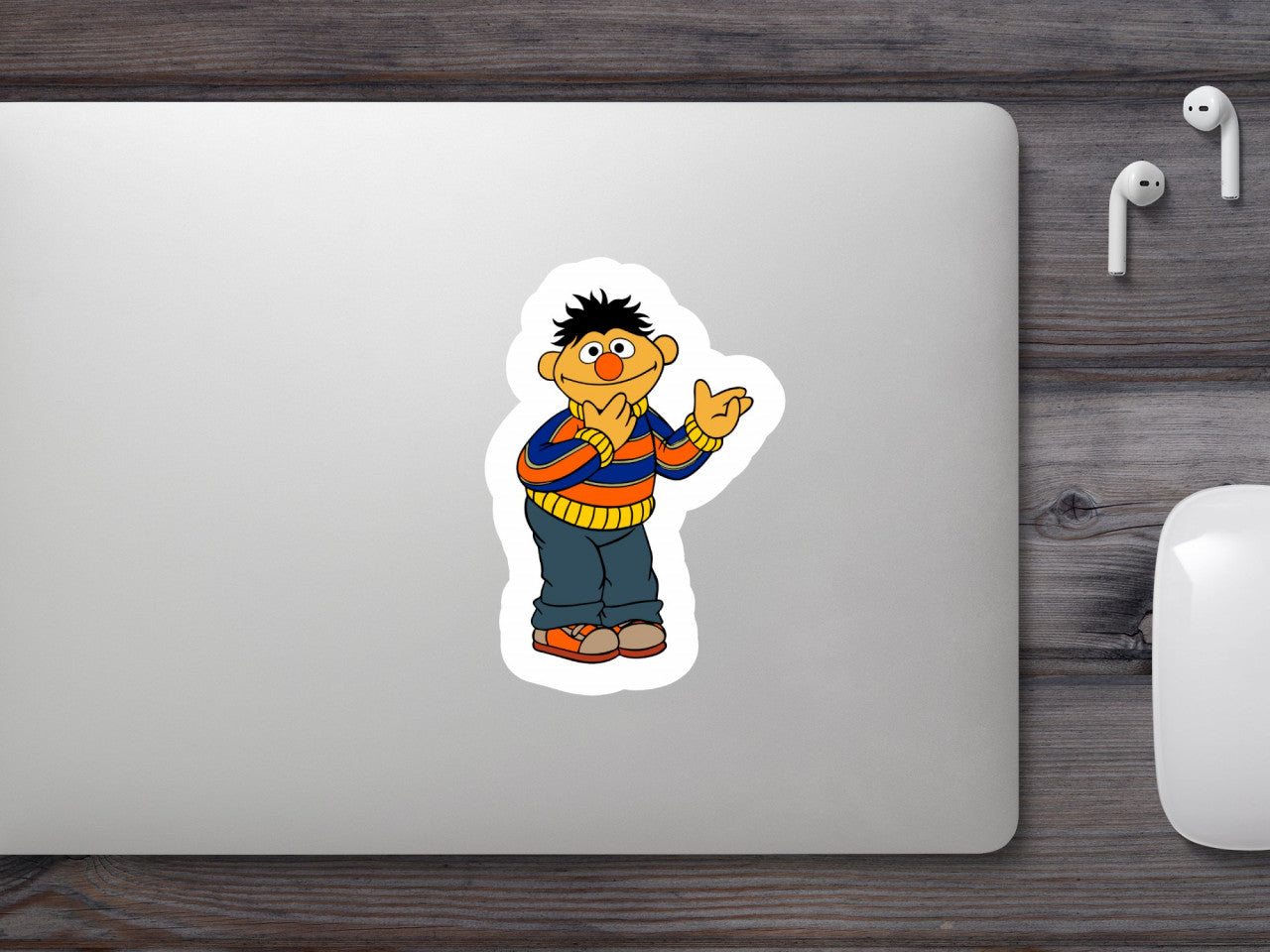 Set 5 bucati, Sticker decorativ, Sesame Street Ernie, Rezistent la apa, NO8324, 6 cm, Multicolor