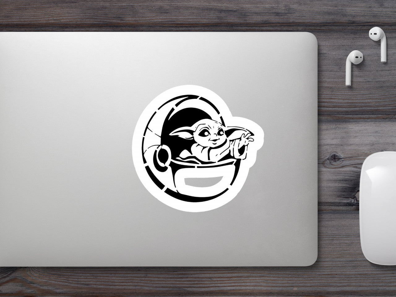 Set 5 bucati, Sticker decorativ, Star wars Yoda copil in patut, Rezistent la apa, NO8430, 6 cm, Multicolor