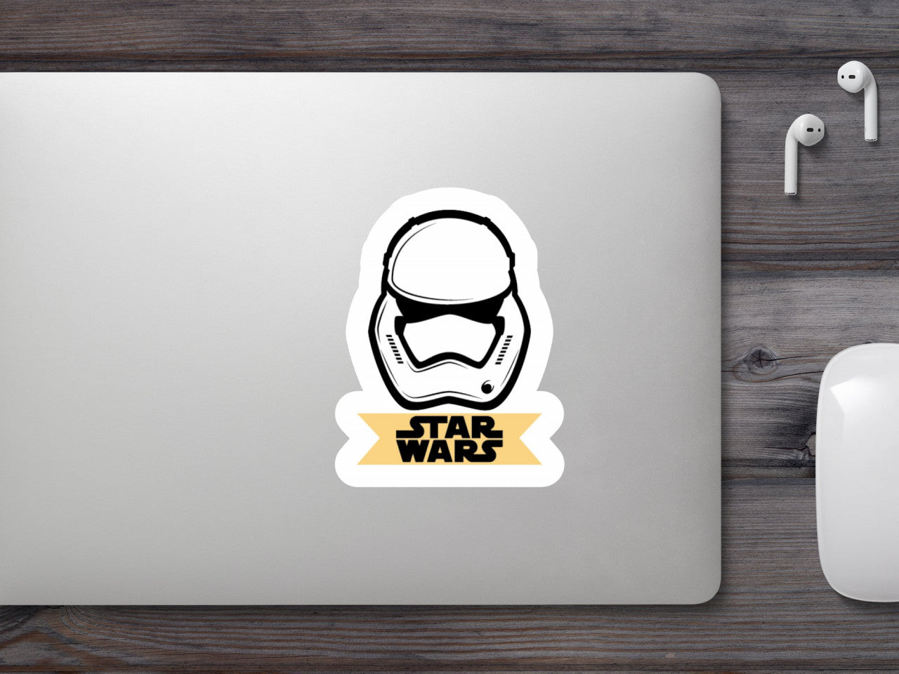 Set 5 bucati, Sticker decorativ, Starwars Logo si desen, Rezistent la apa, NO8846, 6 cm, Multicolor