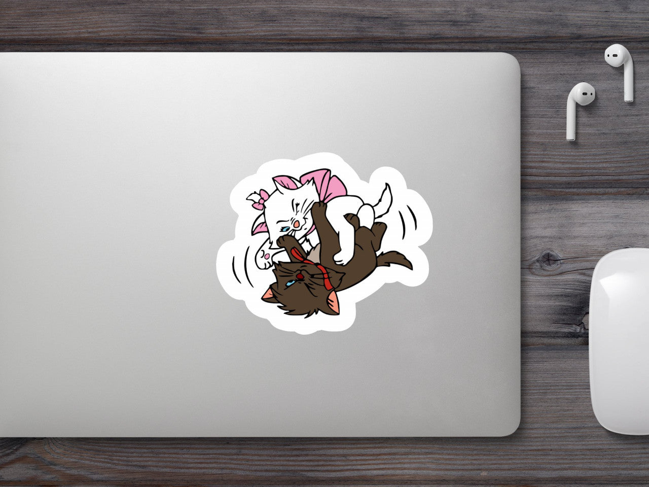 Set 5 bucati, Sticker decorativ, The Aristocats Berlioz si Marie, Rezistent la apa, NO8121, 6 cm, Multicolor