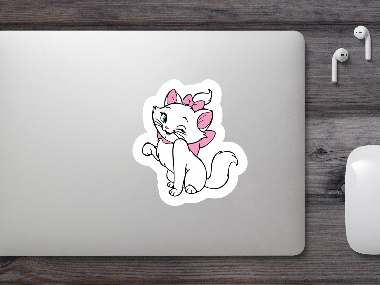 Set 5 bucati, Sticker decorativ, The Aristocats, Marie pisica alba, Rezistent la apa, NO7764, 6 cm, Multicolor