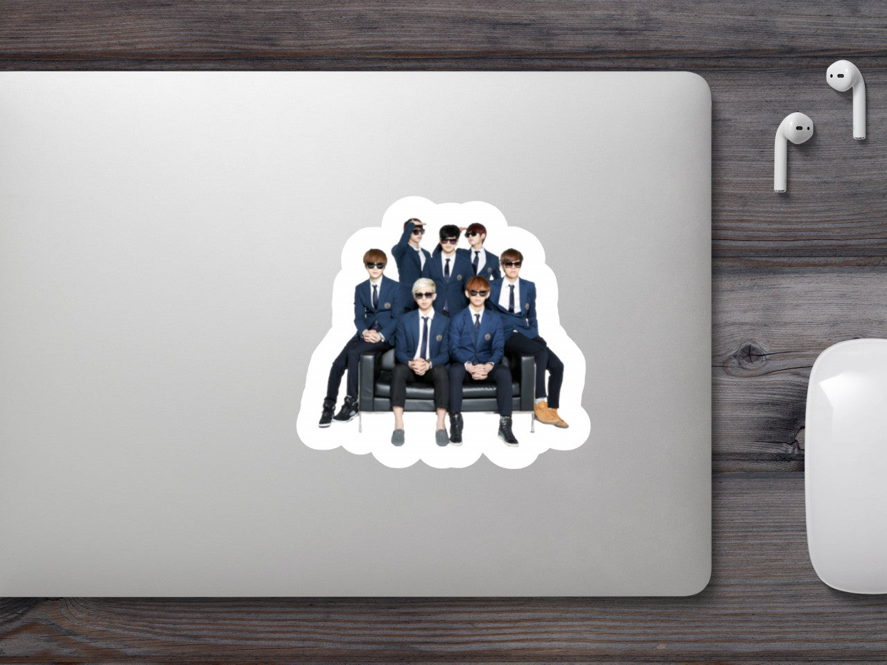 Set 5 bucati, Sticker decorativ, Trupa BTS in sacou, Rezistent la apa, NO8304, 6 cm, Multicolor