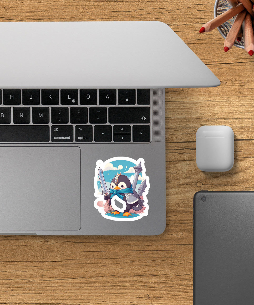 Set 2 bucati, Sticker decorativ, Pinguinul cu sabie, Rezistent la apa, NO6206, 16 cm, Multicolor