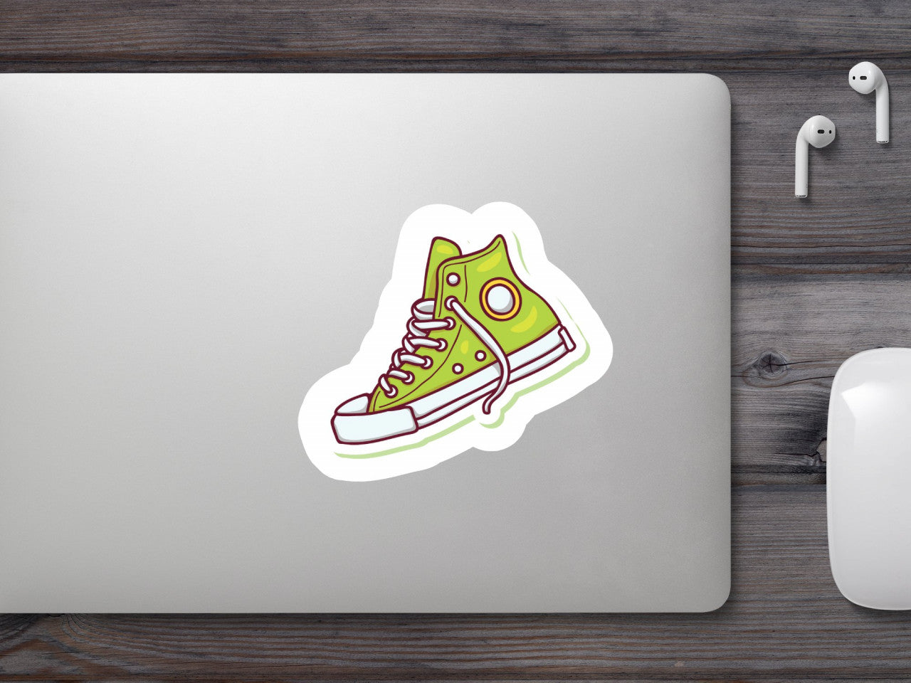 Set 4 bucati, Sticker decorativ, Incaltaminte Converse, Rezistent la apa, NO9743, 10 cm, Multicolor