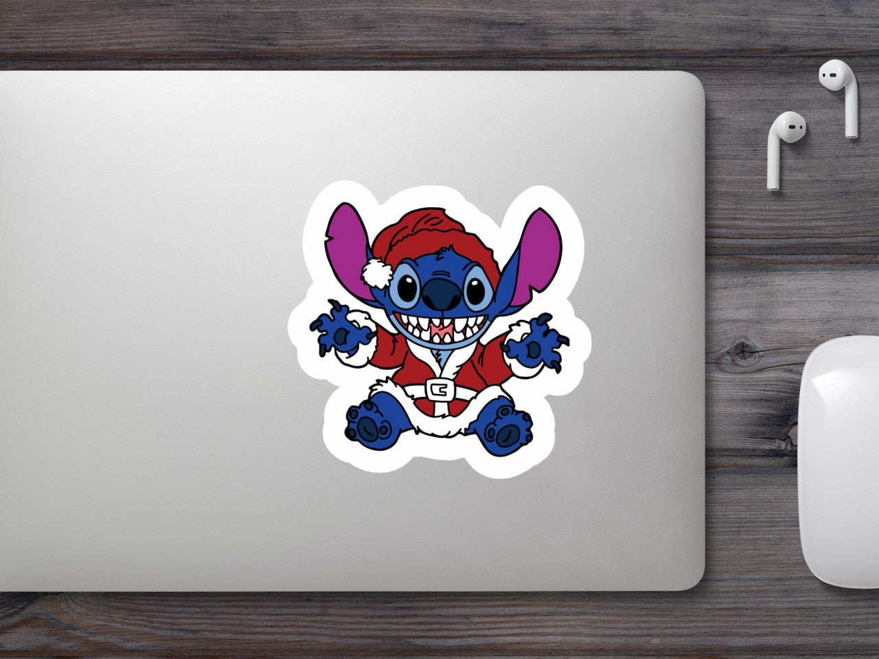 Set 4 bucati, Sticker decorativ, Lilo and Stitch imbracat in Mos Craciun, Rezistent la apa, NO9889, 10 cm, Multicolor
