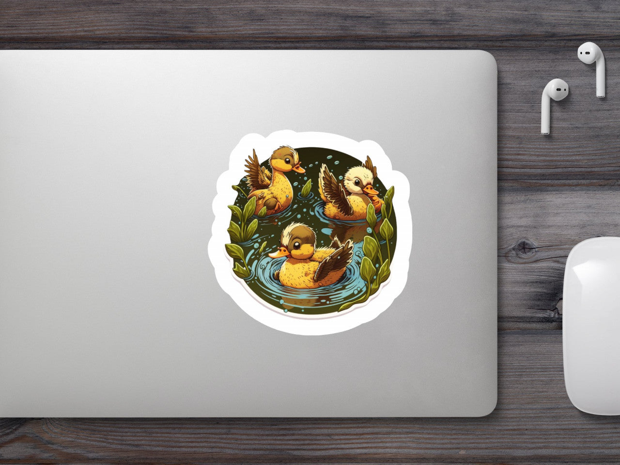 Set 4 bucati, Sticker decorativ, Trei ratuste pe lac, Rezistent la apa, NO8464, 10 cm, Multicolor