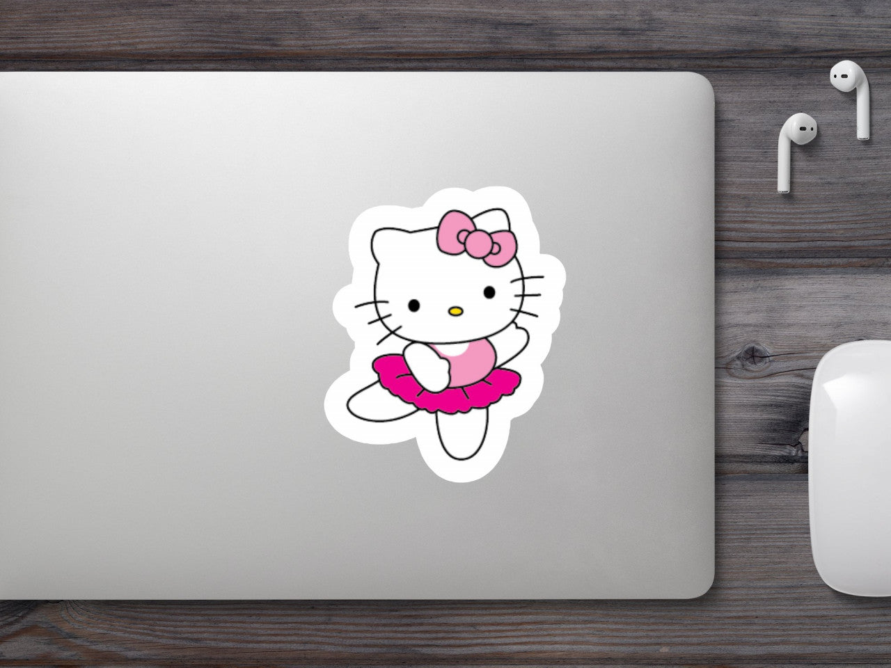Set 5 bucati, Sticker decorativ, Hello Kitty dansand, Rezistent la apa, NO9624, 6 cm, Multicolor