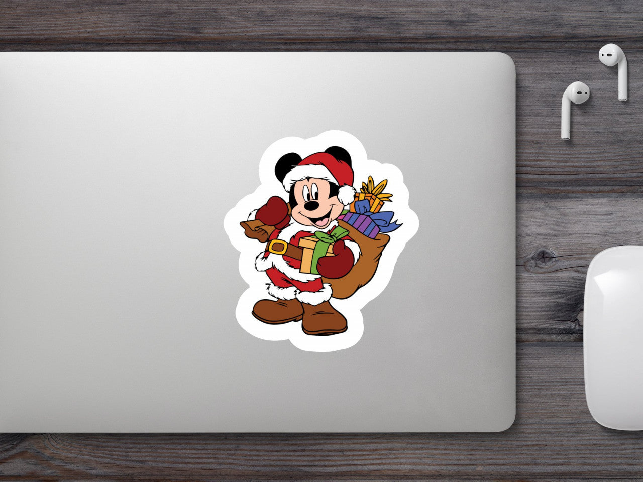 Set 5 bucati, Sticker decorativ, Mickey inainte de craciun, Rezistent la apa, NO8097, 6 cm, Multicolor