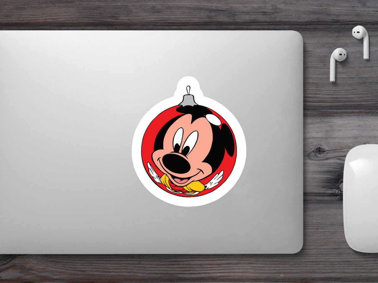 Set 5 bucati, Sticker decorativ, Mickey Mouse Glob, Rezistent la apa, NO8112, 6 cm, Multicolor