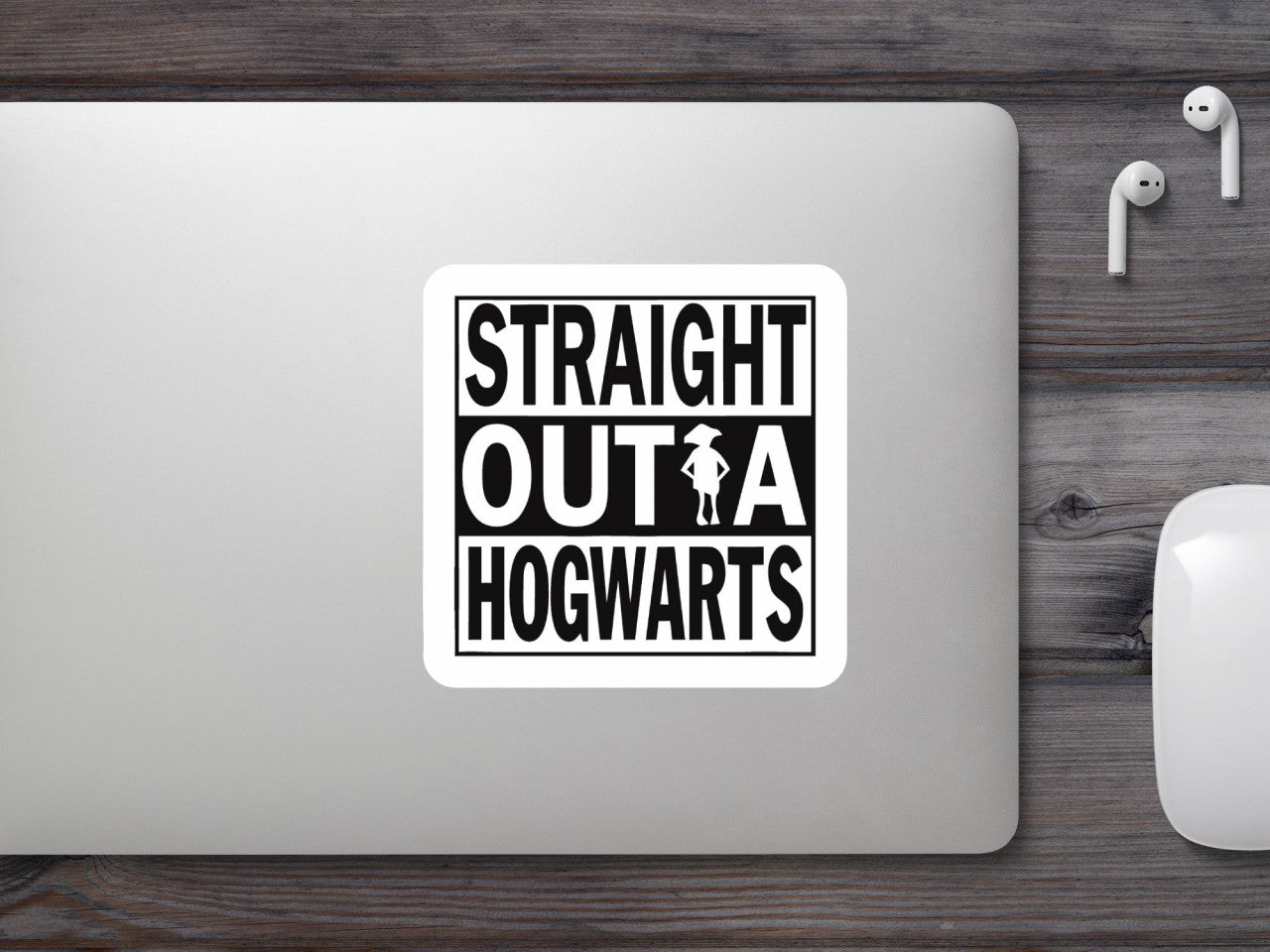 Set 5 bucati, Sticker decorativ, Straight Outta Hogwarts Harry Potter, Rezistent la apa, NO7848, 6 cm, Multicolor
