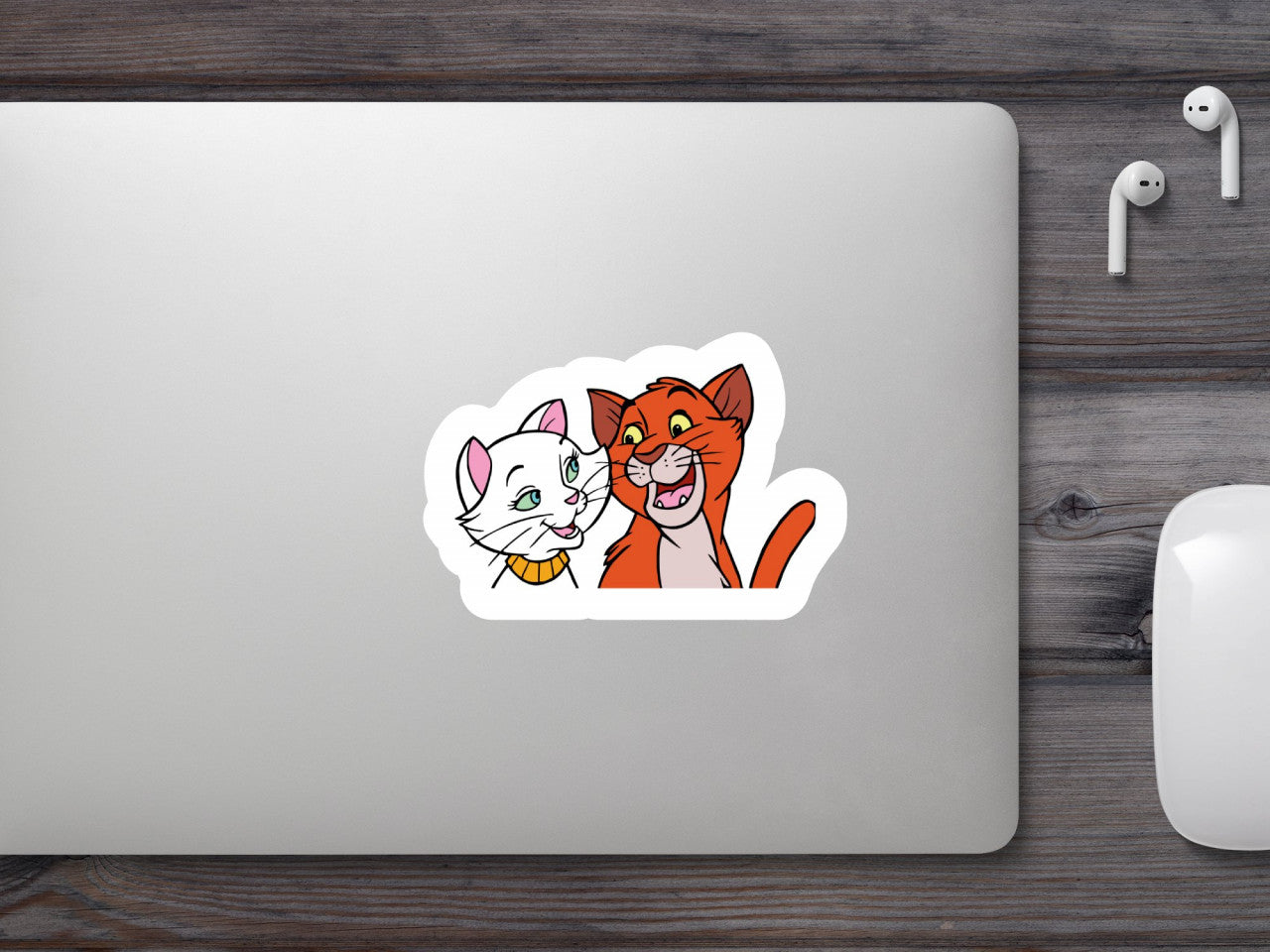 Set 5 bucati, Sticker decorativ, The Aristocats Ducesa si Thomas O'Malley, Rezistent la apa, NO8451, 6 cm, Multicolor